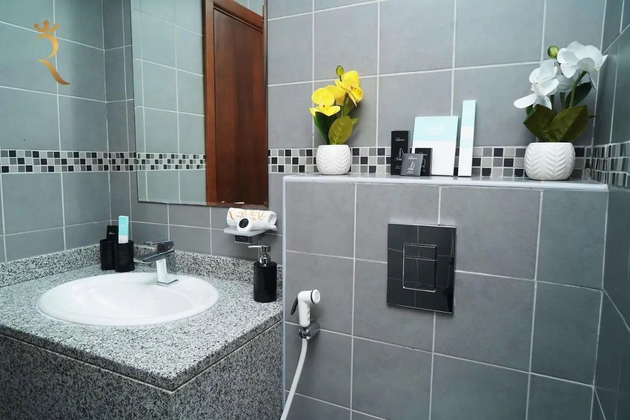 Your Serene Getaway Haven Azure Baniyas 1Br Apartment Abu Dabi